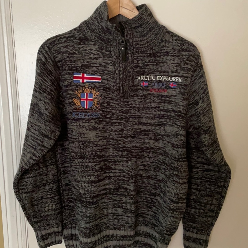 Artic Explorer Club Iceland sweater